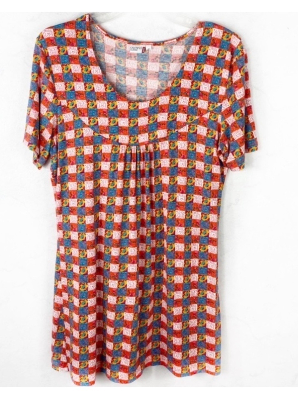 Colorful Checkered Scoop Neck Tunic Top